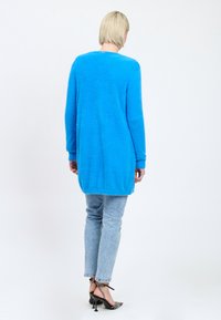 INFLUENCER FLUFFY - Cardigan - capri