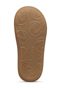 Gumová podrážka s texturovaným, hnědým designem. Obsahuje opakující se vzor loga a velikostní indikátor "20" v kulatém rámečku.