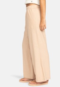 Roxy MIT ELASTISCHEM BUND - Trousers - tht