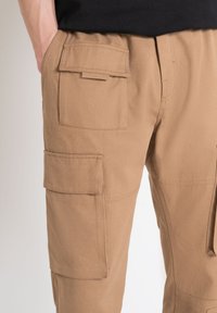 Antony Morato DYLAN REGULAR FIT - Cargobroek - beige