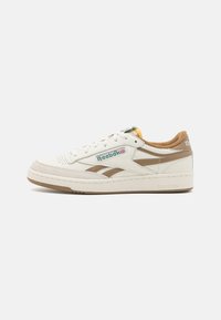 Reebok Classic - CLUB C REVENGE VINTAGE UNISEX TRAINERS - Športni copati - vintage chalk/trek brown/dark green Miniaturna slika 1