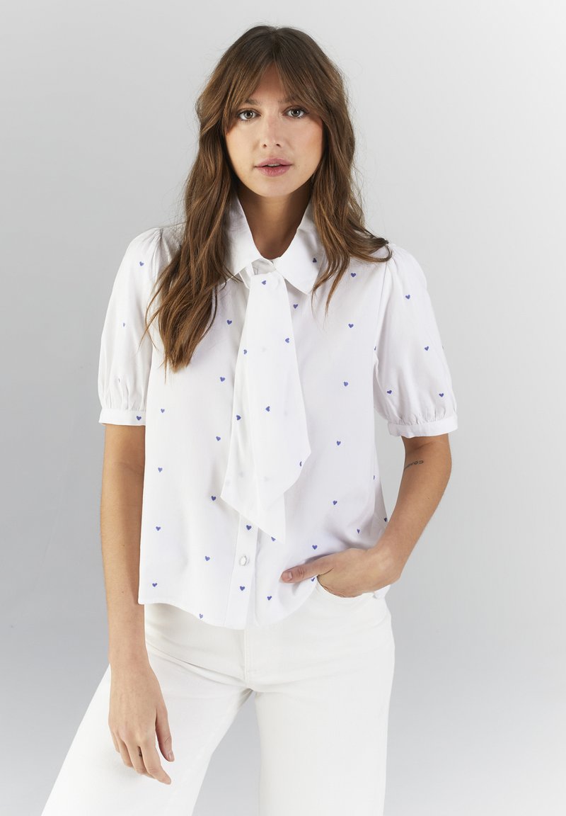 PKO-103059 IDRO BLUE&WHITE BLOUSE