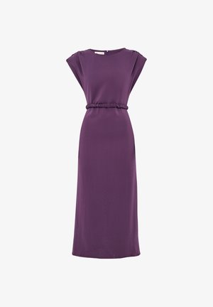 Robe midi violette avec un col rond, des manches courtes et une taille élastique. Fabriquée dans un tissu lisse avec une coupe décontractée et sans motifs.