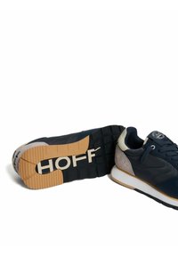HOFF Baskets basses - black