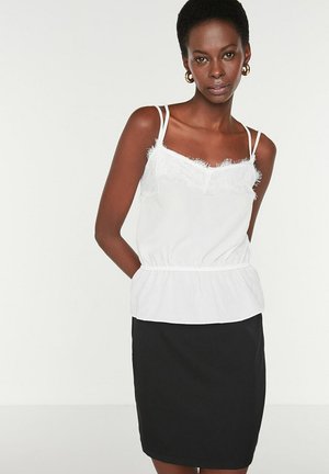 Top - cream