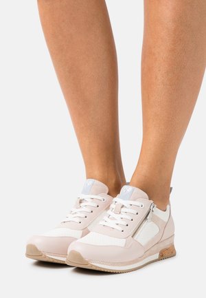 Marco Tozzi Trainers - powder