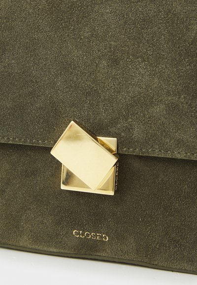 CLOSED BAG ONE - Axelremsväska - forest green