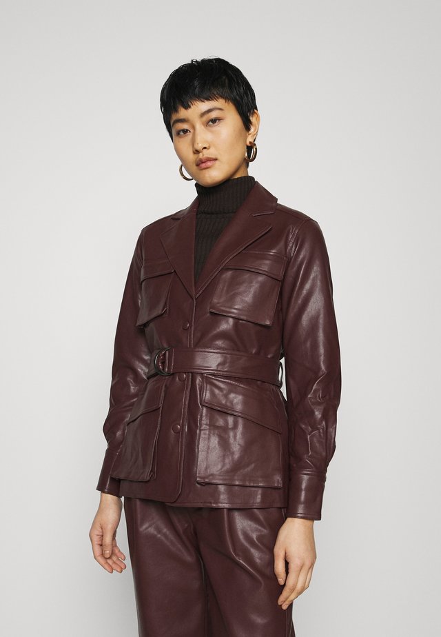 CECILIA JACKET - Imitert skinnjakke - reddish brown
