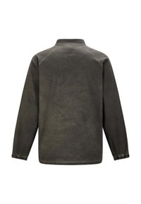 Mørkegrå, langærmet skjorte med høj krave, elastiske manchetter og et struktureret, let slidt udseende. Diskret broderet logo på ryggen.
