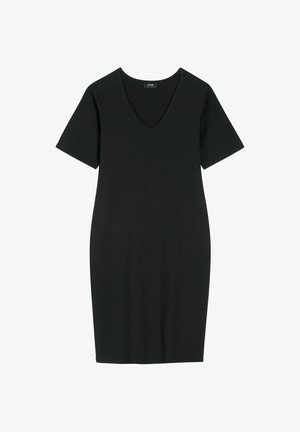 Czarna sukienka z krótkim rękawem, z dekoltem w serek, do kolan, o prostej, dopasowanej sylwetce.