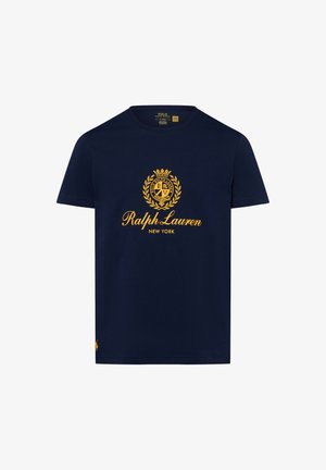 Navyblauwe Ralph Lauren T-shirt met gele lauwerkrans en de tekst "Ralph Lauren New York" gecentreerd op de borst.