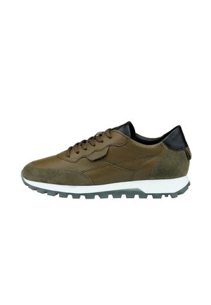 Trainers - gruen