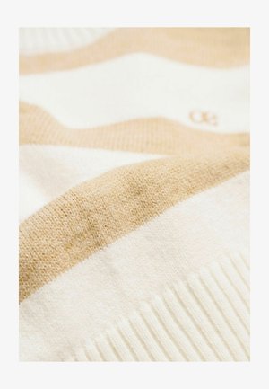 Gestrickter Pulloverstoff mit abwechselnden cremefarbenen und beigen Streifen. Weiche Textur mit geripptem Saum und subtiler Logodetailierung in Beige.