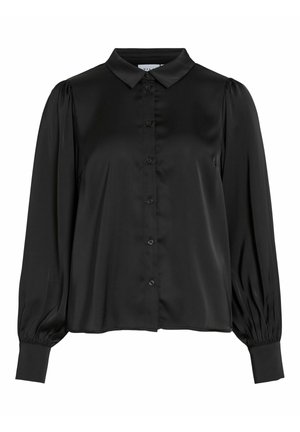 Blusa nera in satin a maniche lunghe con bottoni frontali, colletto a punta, spalle arricciate e maniche con polsini.