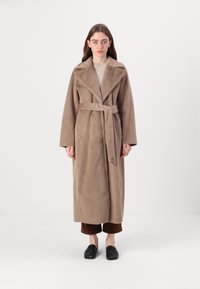 Guess ADA LONG  - Klasikinis paltas - taupe