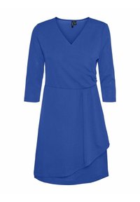 Vestido azul de envoltura con escote en V, mangas tres cuartos y dobladillo asimétrico. Confeccionado en un tejido suave con una textura ligera.