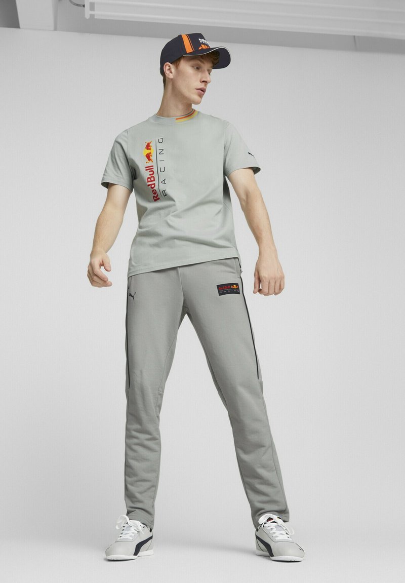 puma red bull sneakers