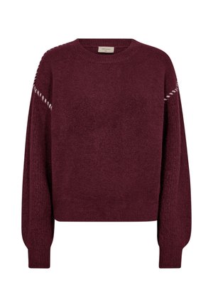Burgundy gebreide trui met een ronde hals, lange mouwen en diagonale witte stikseldetails langs de schouders. Zachte textuur en een casual pasvorm.
