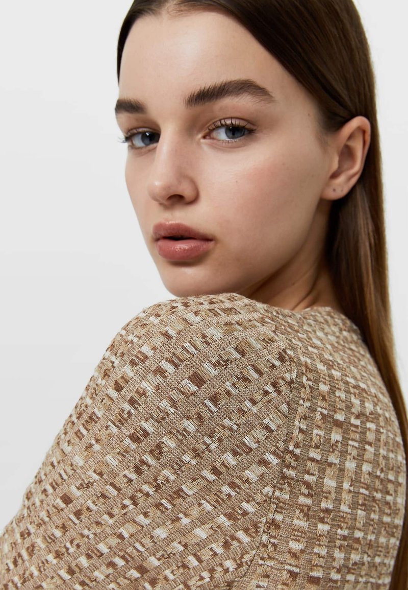 Damen T-Shirts | Stradivarius Langarmshirt stone/stein - JG53827 Damen T-Shirts | Stradivarius Langarmshirt stone/stein - JG53827