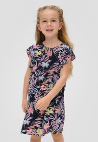 Leichtes, kurzärmliges Kleid in Dunkelblau mit buntem Blumenmuster. Verfügt über Rüschensäume und eine taillierte Taille.