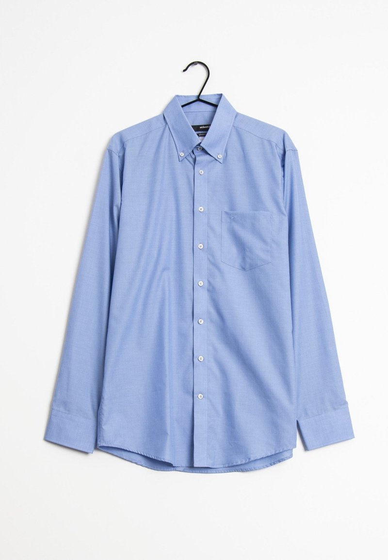 Ljusblå långärmad skjorta med knäppning och krage, med en ficka på vänster bröst och rak nederkant med rundade kanter.