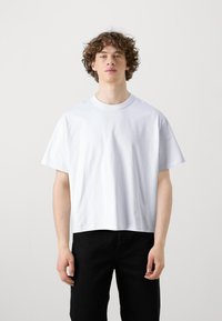 Jack & Jones JORHAWTHORNE BLANKS BIND CROPPED TEE - Tricou basic - bright white