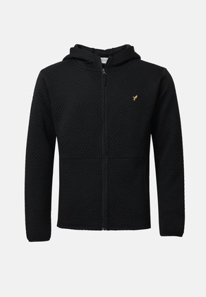 Svart zip-up hoodie med en texturerad mönster, med en framdragskedjeförslutning och en subtil guld-logotyp på vänster bröst.