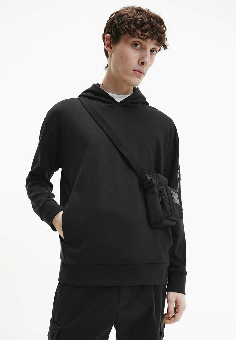 Calvin Klein RELAXED - Felpa con cappuccio - ck black