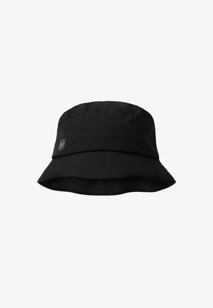 Sombrero de cubo negro hecho de tela ligera con un acabado texturizado, que cuenta con un ala ancha y amplia, y una etiqueta de logo en la parte frontal.
