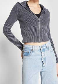 Even&Odd Kofta - black