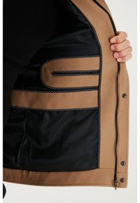 Buratti Lengva striukė - camel