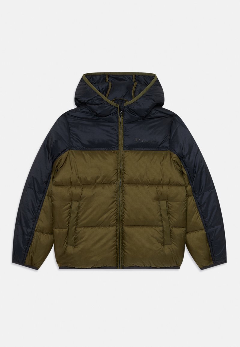 Puff jacket med en mørk marineblå øverste del og olivengrønn nederste del. Frontglidelås, hette og to sidelommer.