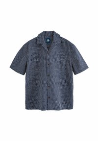 Košile s krátkým rukávem z námořnicky modré látky s geometrickým bílým vzorem, s límečkem a hnědými knoflíky vpředu.