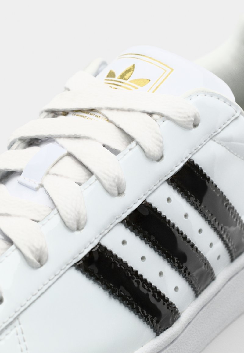 adidas gazelle silver green womens adidas Originals Samba Mn Cream Yellow / Core Black – Très Bien
