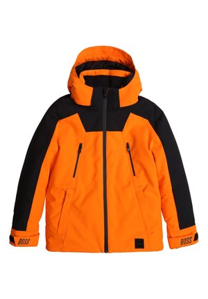Chaqueta con capucha naranja y negra con cremallera frontal, dos bolsillos en el pecho con cremallera y la marca "BOSS" en los puños.