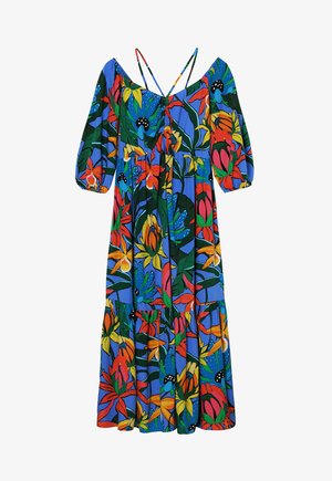 Rochie cu imprimeu floral pe un fundal albastru, având flori vibrante de culoare roșie, galbenă și verde, design cu umerii descoperiți, mâneci bufante și fustă stratificată.