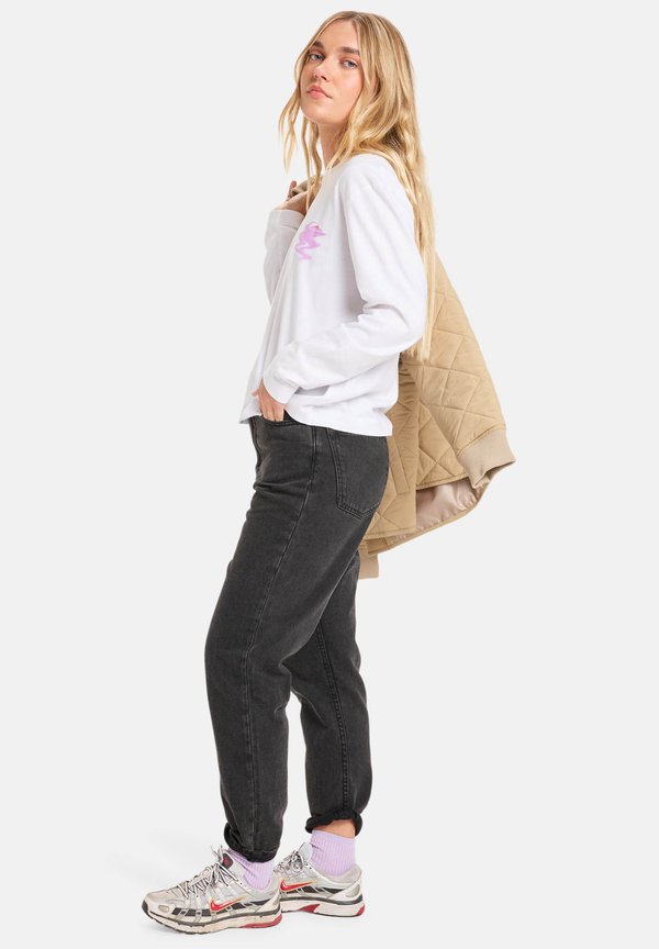 MOM PANT - Mom Jeans4