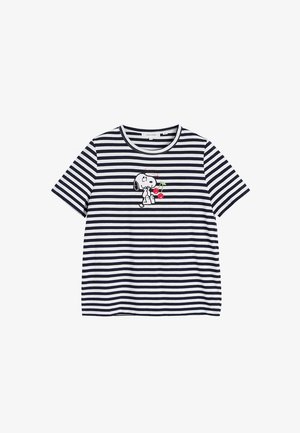 Navyblauw en wit horizontaal gestreept shirt met korte mouwen, met een geborduurd Snoopy die twee kersen vasthoudt op het midden vooraan.