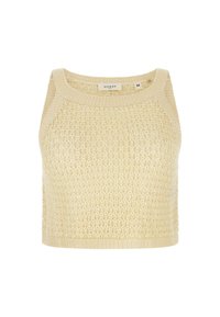 Szydełkowy beżowy crop top z fakturowanym wzorem, szerokim dekoltem i ściągaczem na dole. Metka pokazuje markę "Guess" i rozmiar "M."