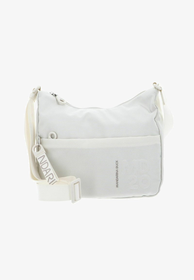 Hellgraue Schultertasche mit strukturierter Stoffoberfläche, Reißverschluss, verstellbarem Träger und geprägtem Logodetail auf der Vorderseite.