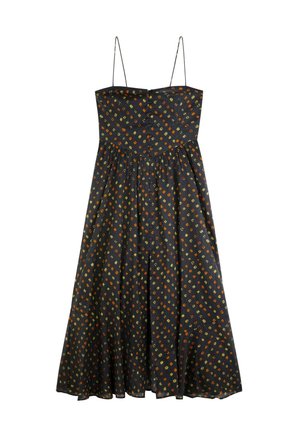 Vestido negro con tirantes finos, cuerpo ajustado y falda acampanada. Presenta patrones geométricos en naranja y verde sobre un fondo oscuro.