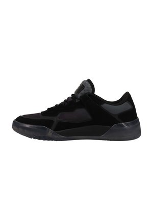 Training shoe - bo black olive