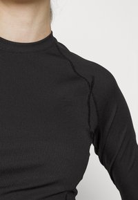 Lacoste Sport Langarmshirt - black