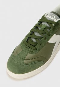 Diadora KICK - Trainers - cypress green