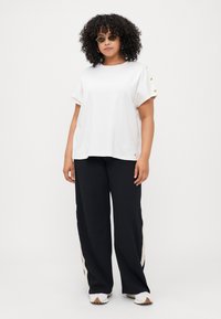 Tommy Hilfiger Curve - T-shirt z nadrukiem
