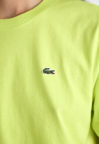 Lacoste T-Shirt basic - firefly