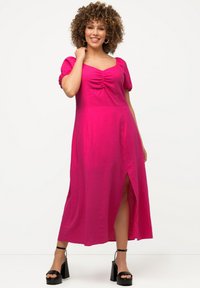 Ulla Popken Vapaa-ajan mekko - rose vif