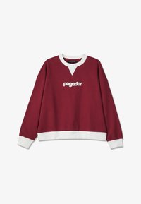 Kijelölve, washed burgundy red