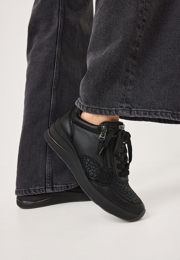 COMFORT T- FLOW EXTRA-DÄMPFUNG - Sneaker low