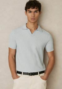 Reiss REGULAR FIT - LANCASTER OPEN-COLLAR TEXTURED  - Poloshirts - soft blue white